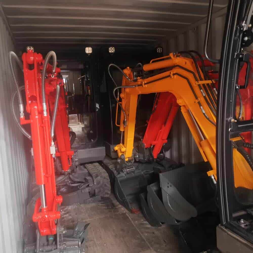 HIOSEN digger loading in container