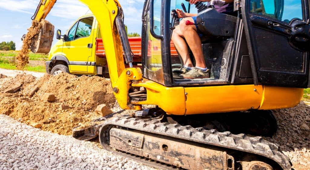 How Much Weight Will a Mini Excavator Lift?